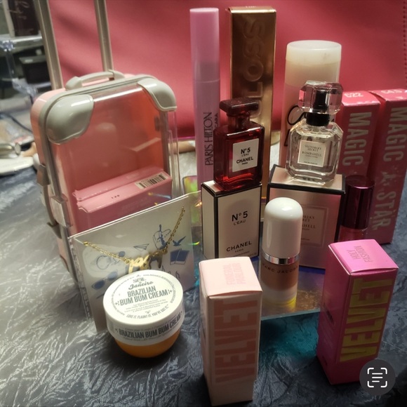 Breast Cancer Fund Raiser Raffle for @bellabugs41 - Picture 12 of 16